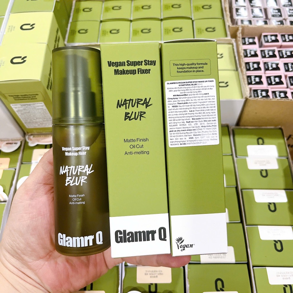 Xịt Makeup GLAMRR Q Vegan Super Stay Make Up Fixer CT
