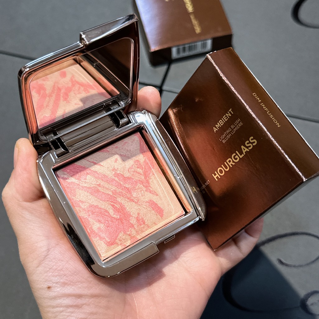 Má Hồng Hourglass Ambient