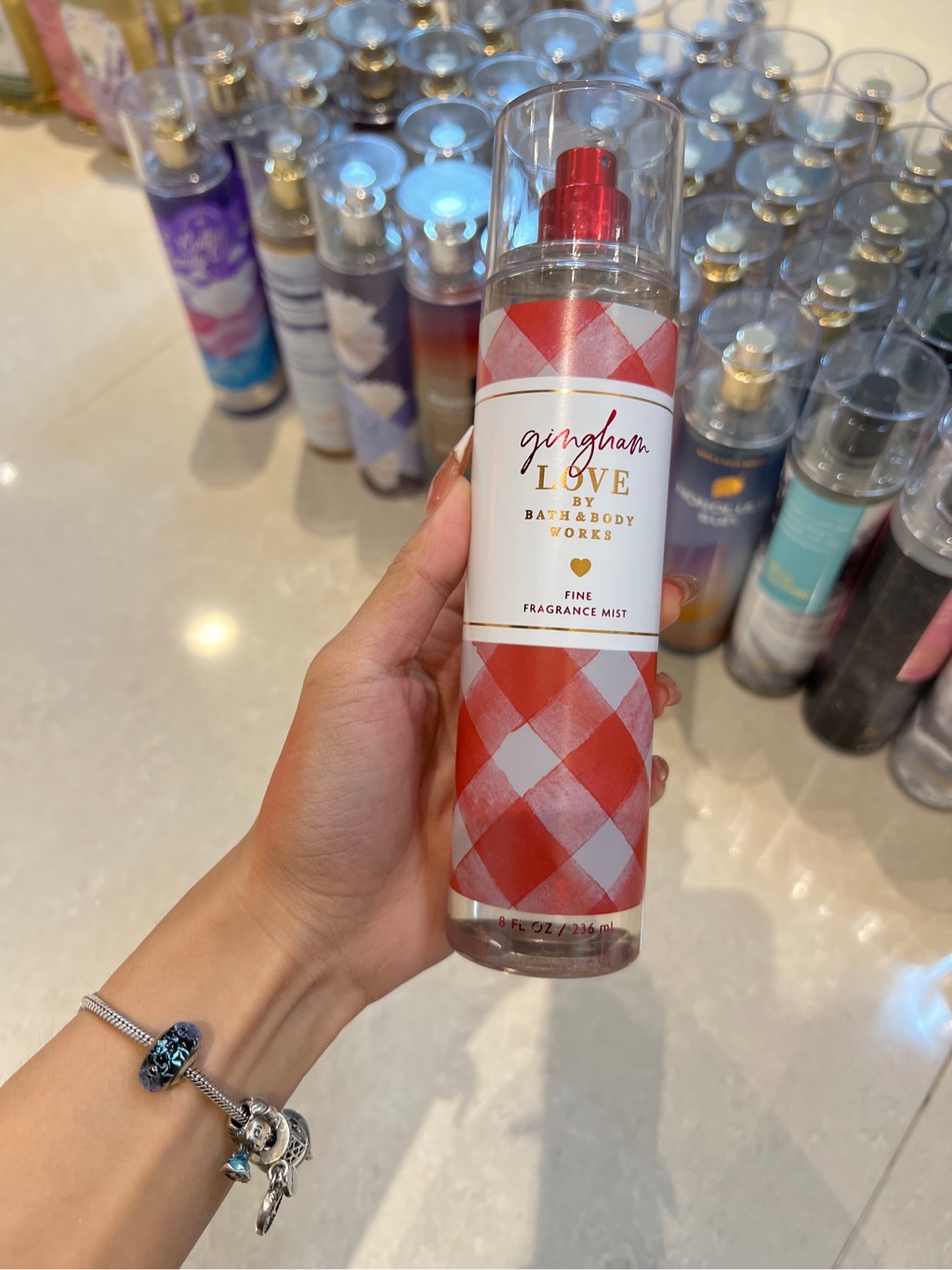 Xịt thơm Bath & Body Works 236ml