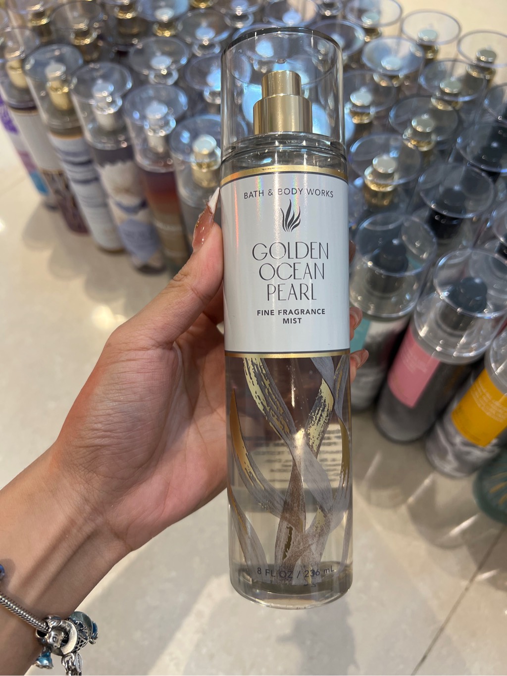 Xịt thơm Bath & Body Works 236ml