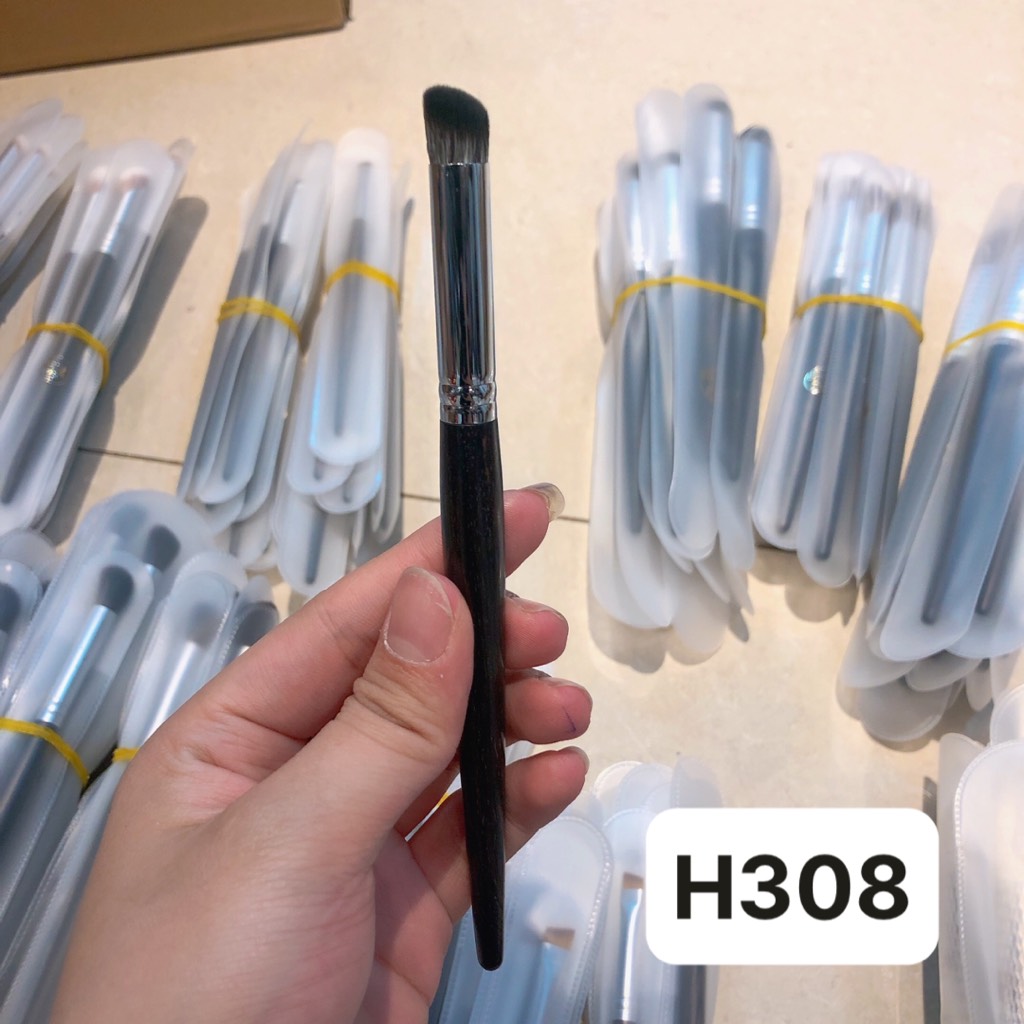 Cọ Makeup Chuyên Nghiệp TRUNG