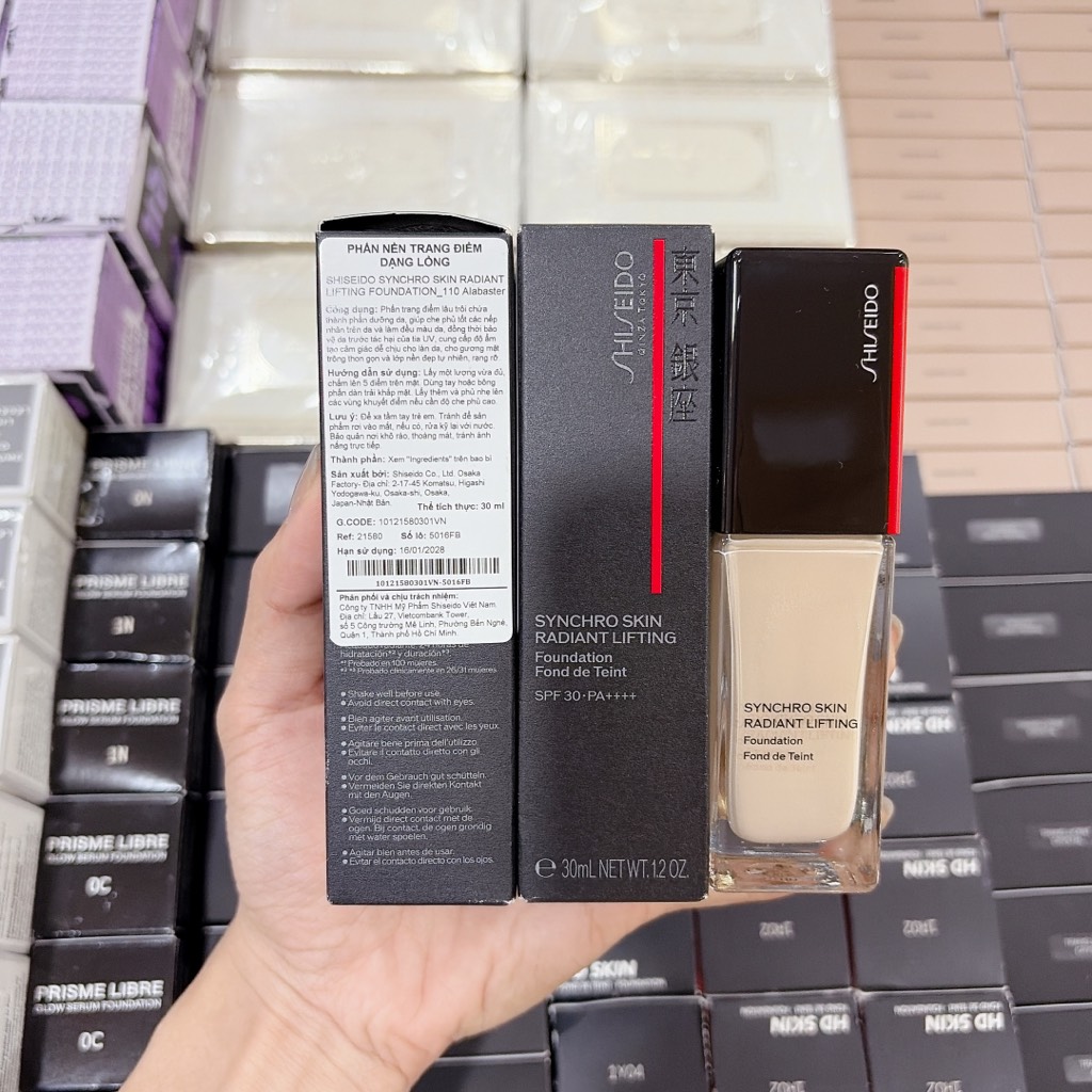 VAT - Nền Shiseido Synchro Skin Radiant Lifting 30ml CT