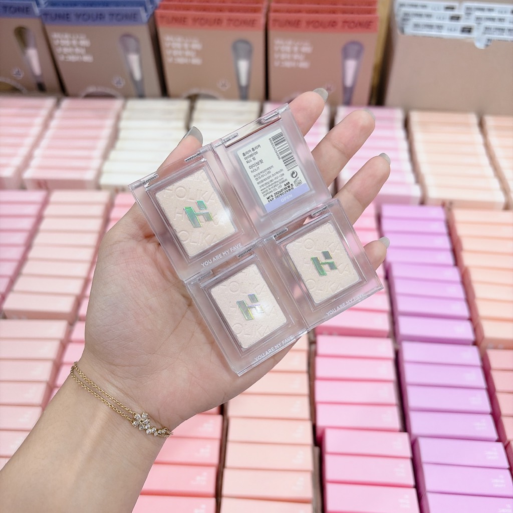 VAT - [ PEONYNK ] Phấn Mắt Nhũ HOLIKA HOLIKA You Are My Fave