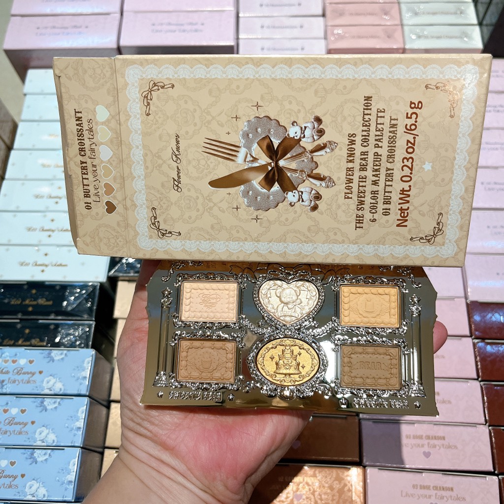 Bảng Mắt Flower Knows The Sweetie Bear Silk Satin 6.5g
