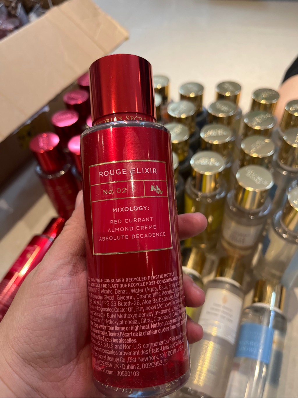 Xịt thơm Body Mist Victoria 250ml