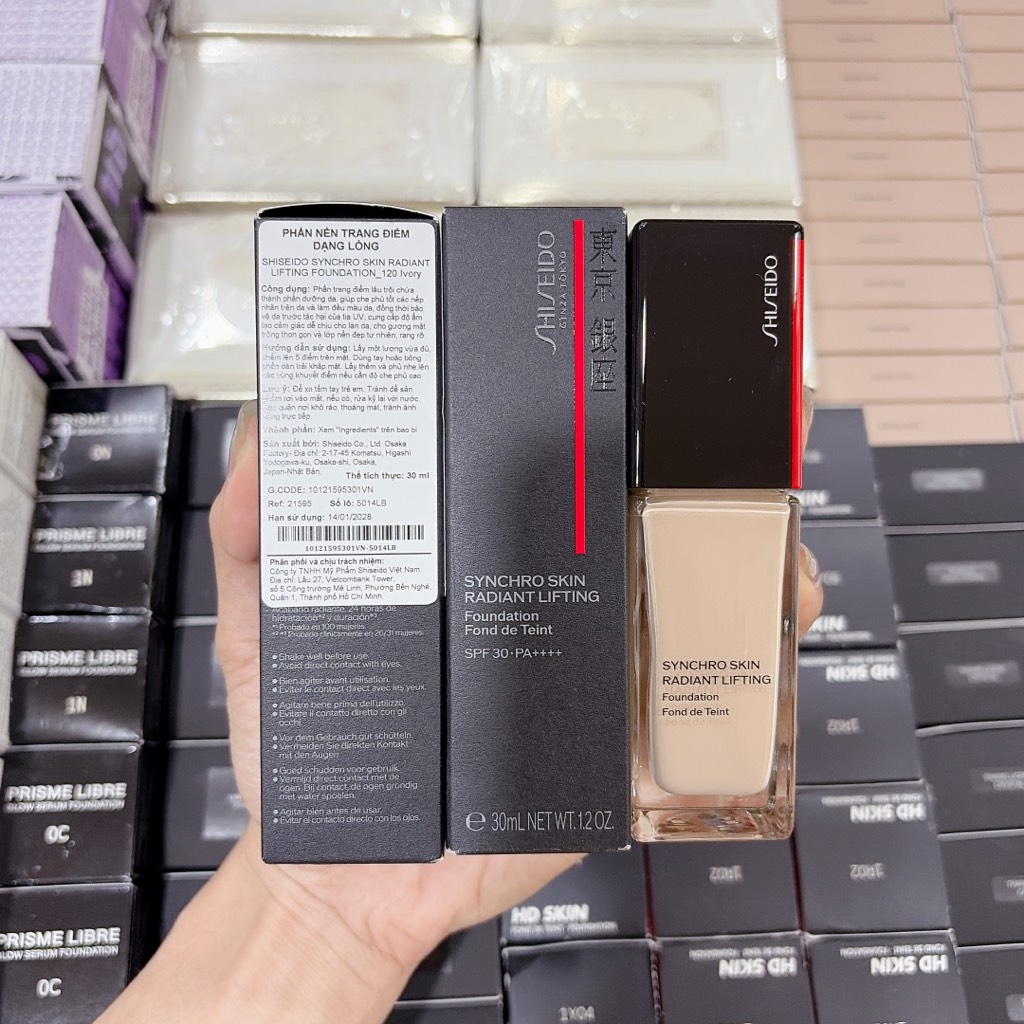 VAT - Nền Shiseido Synchro Skin Radiant Lifting 30ml CT