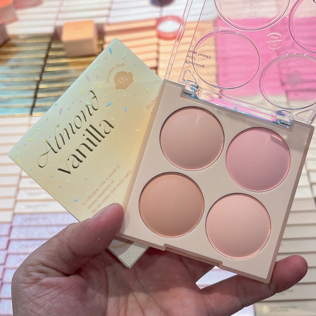 VAT - Má hồng Dasique Blending Mood 4 ô Tròn