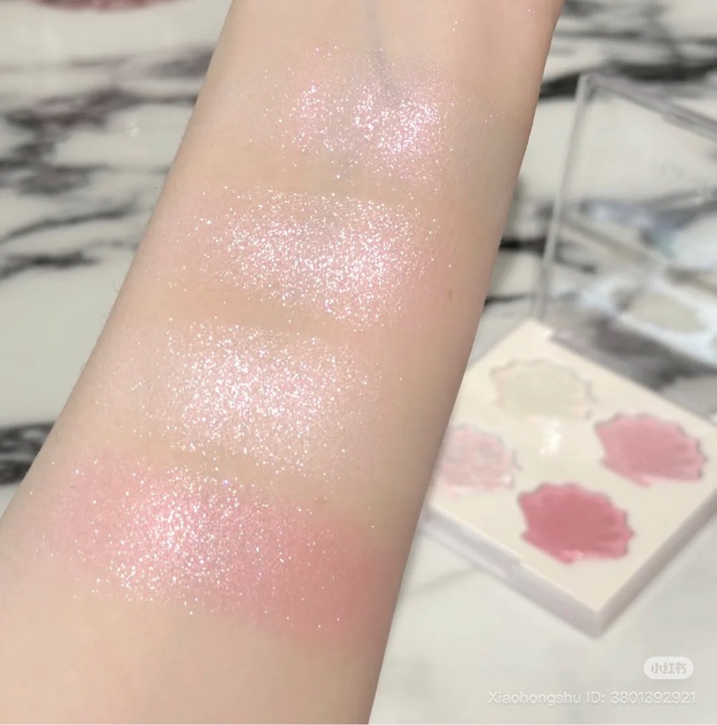 VAT - Bảng Highlight Dasique Shine Glowy 4 ô