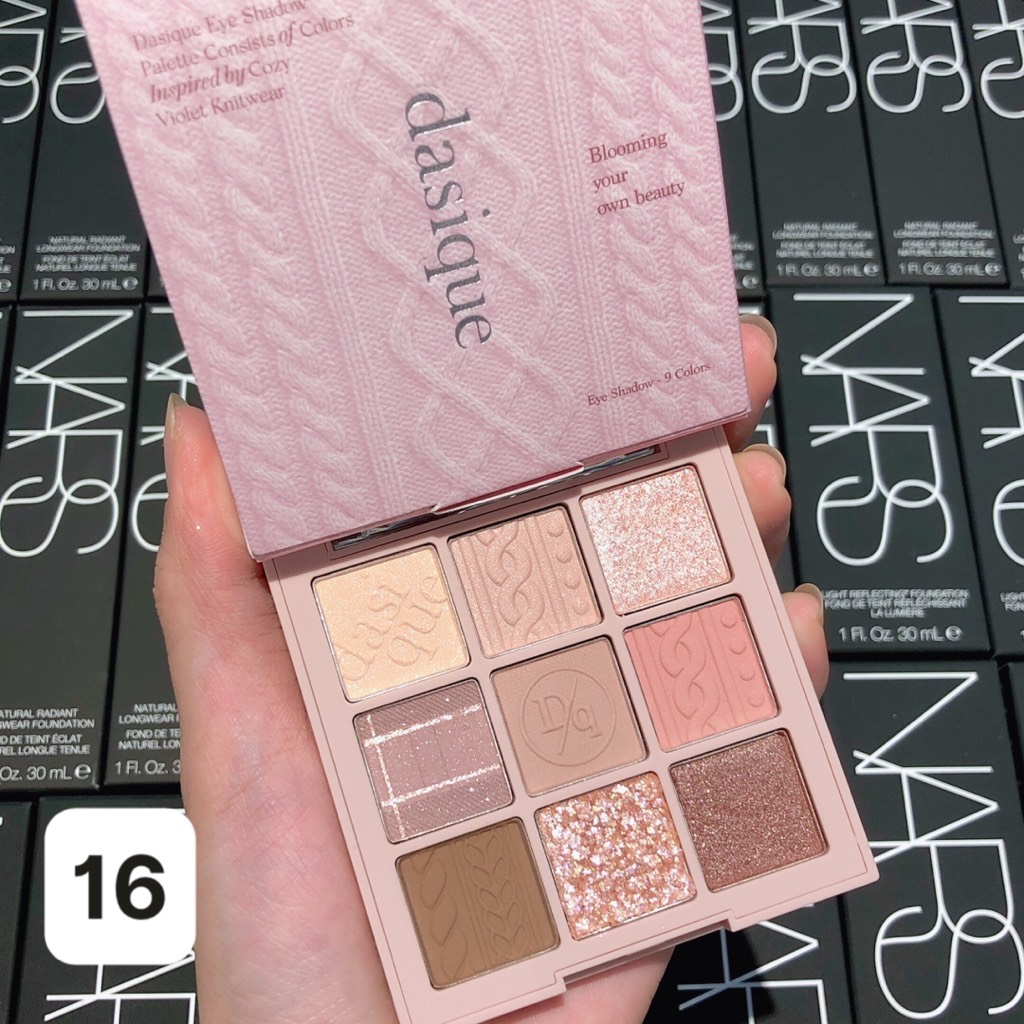 VAT - Bảng mắt Dasique 9 ô