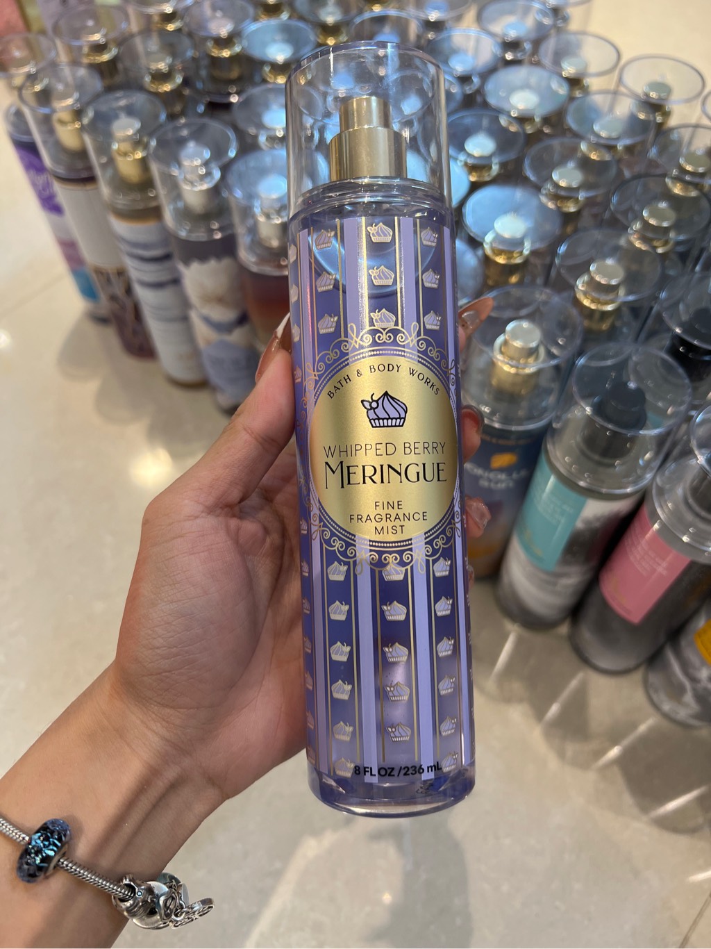 Xịt thơm Bath & Body Works 236ml