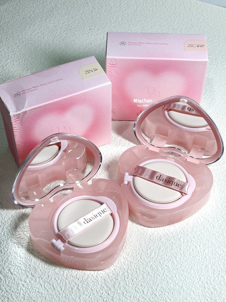 Cushion Dasique Water Dewy Gel Heart Edition