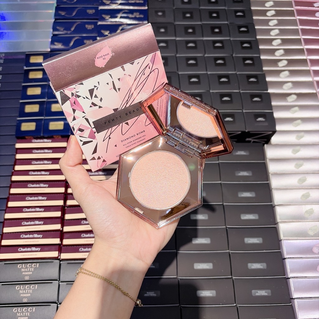 Highlight Fenty Diamond Bomb 8g
