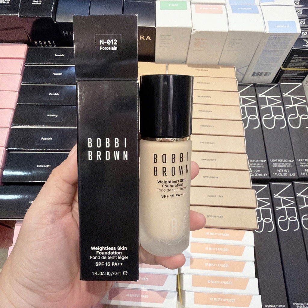 Nền Bobbi Brown Weightless Skin SPF15 30ml
