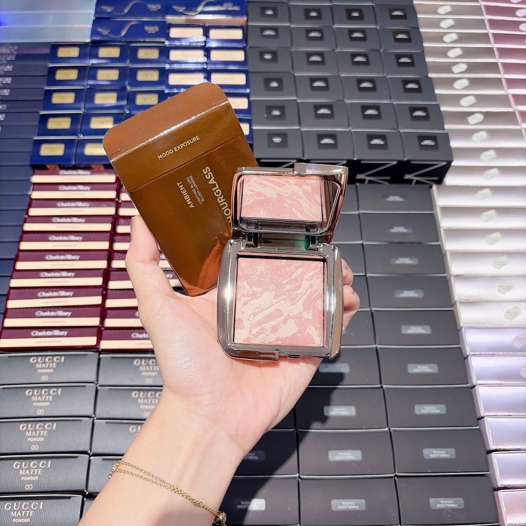 Má Hồng Hourglass Ambient