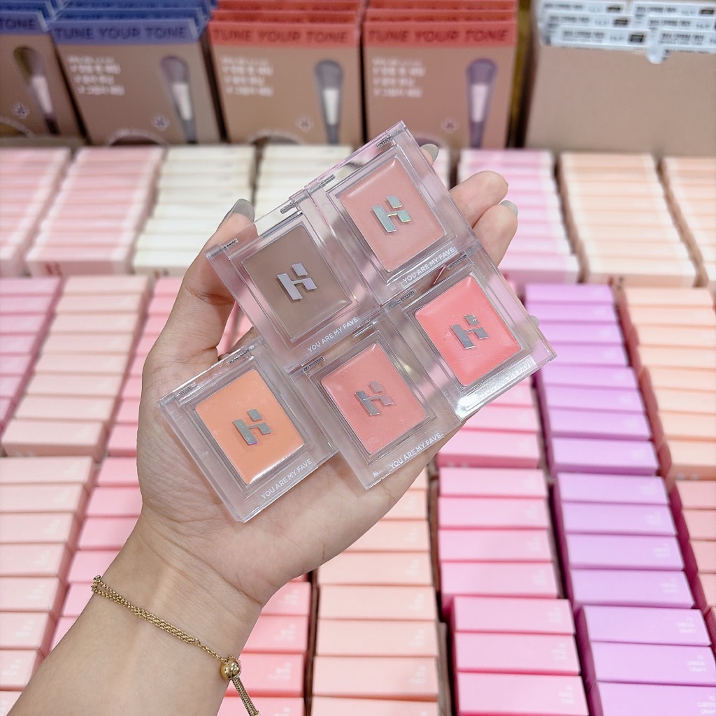 VAT - [ PEONYNK ] Phấn Mắt Kem HOLIKA HOLIKA You Are My Fave
