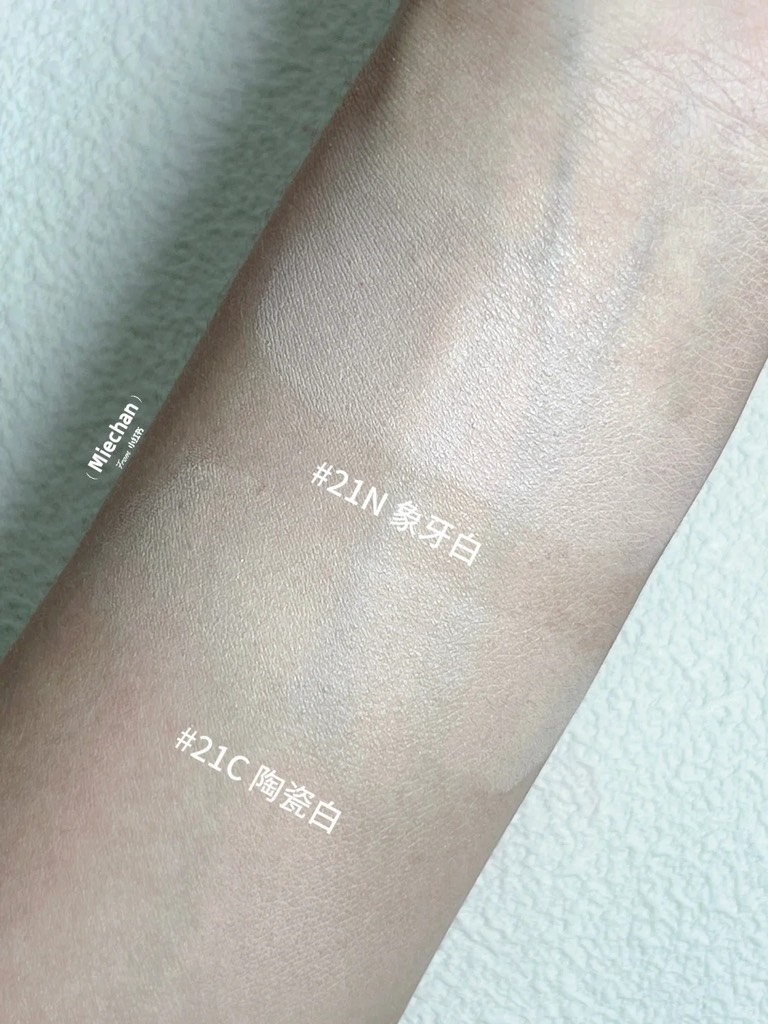 Cushion Dasique Water Dewy Gel Heart Edition