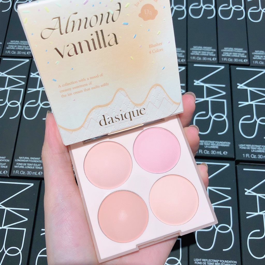 VAT - Má hồng Dasique Blending Mood 4 ô Tròn