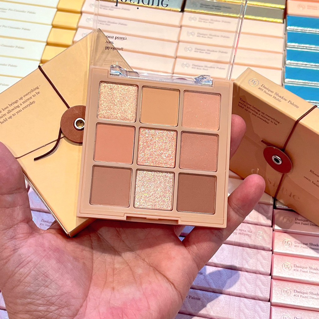 VAT - Bảng mắt Dasique 9 ô