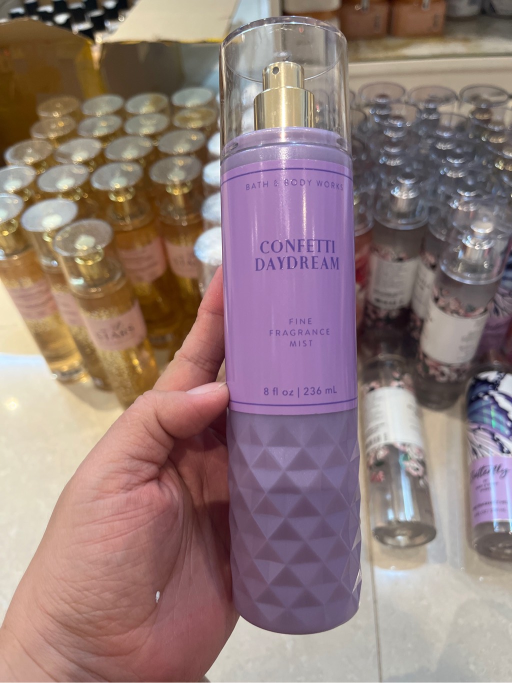 Xịt thơm Bath & Body Works 236ml