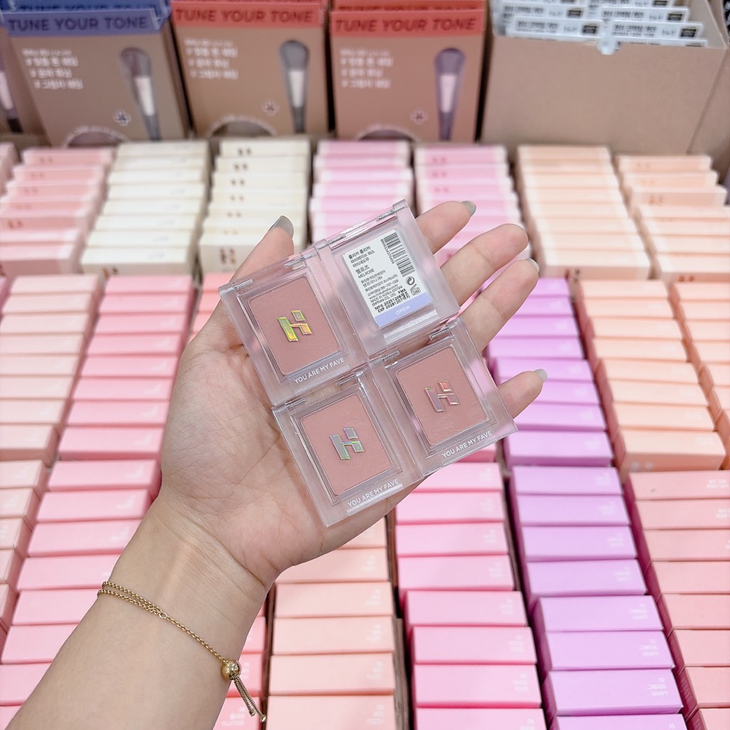 VAT - [ PEONYNK ] Phấn Mắt HOLIKA HOLIKA You Are My Fave