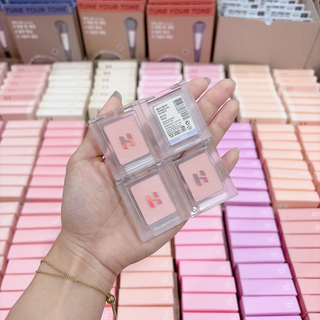 VAT - [ PEONYNK ] Phấn Mắt HOLIKA HOLIKA You Are My Fave