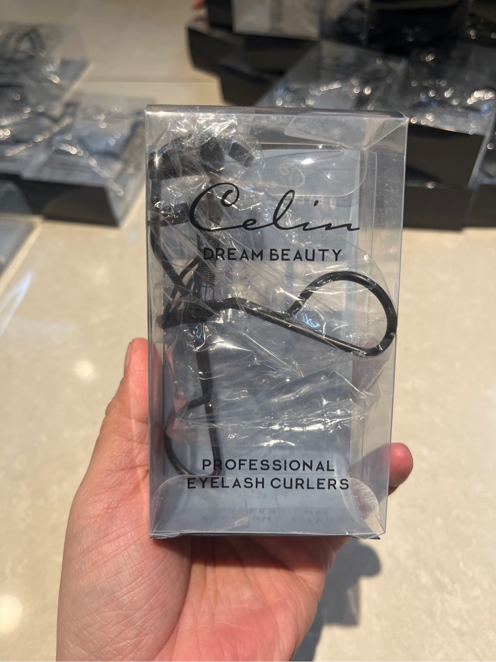 Bấm Mi Celin
