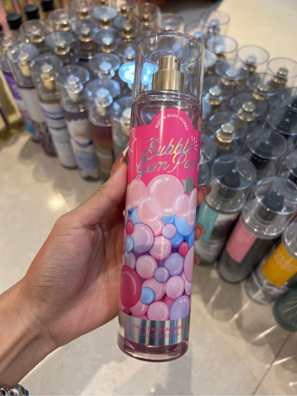 Xịt thơm Bath & Body Works 236ml