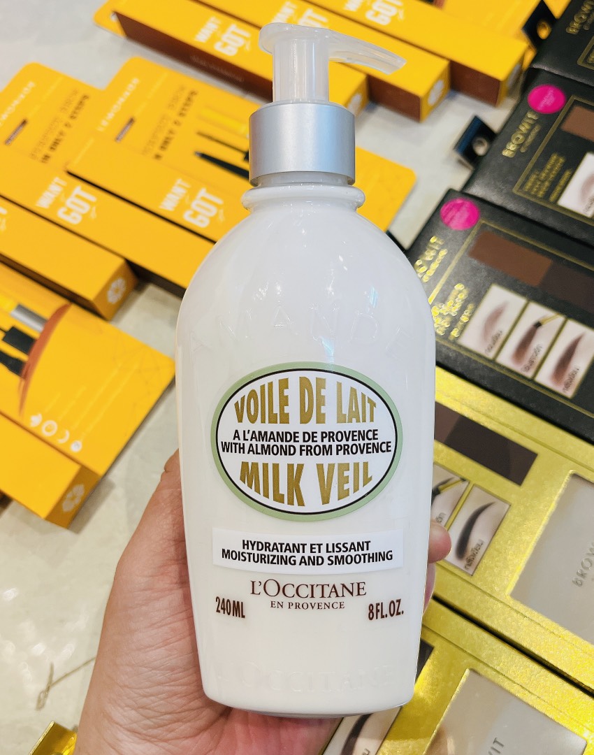 Body Milk Loccitane Almond