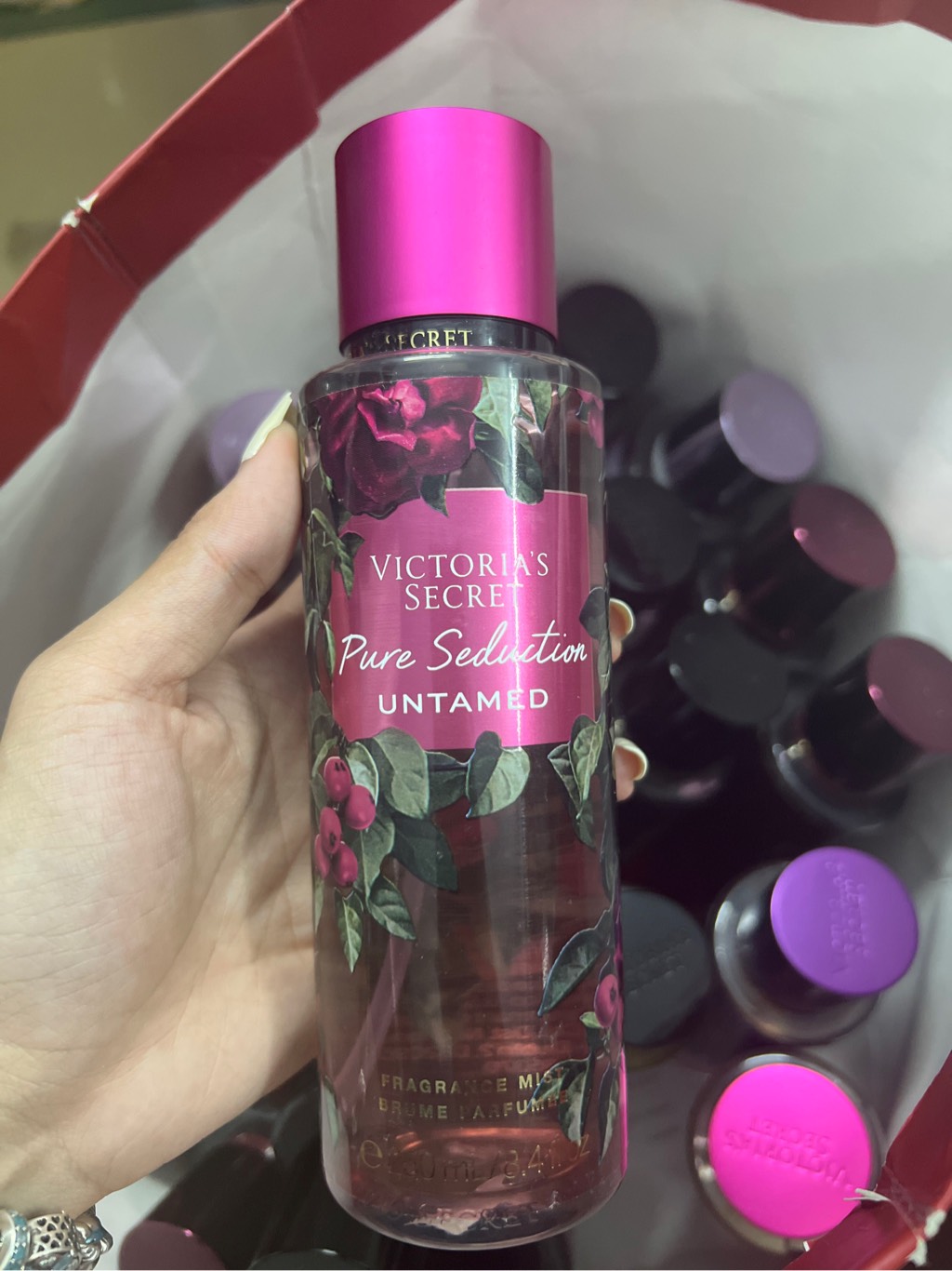 Xịt thơm Body Mist Victoria 250ml