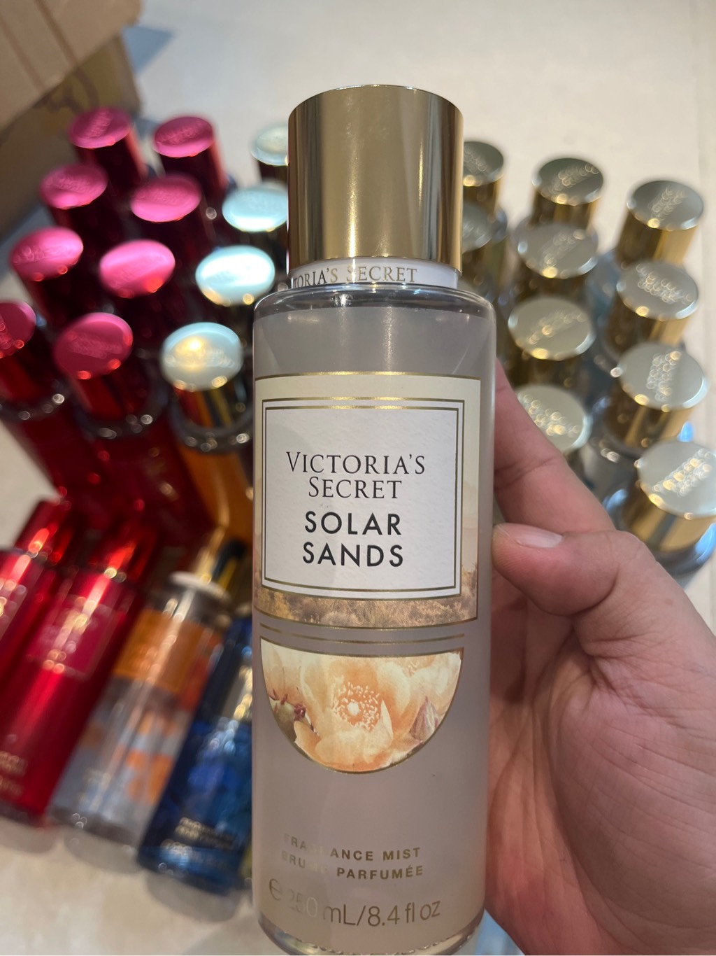 Xịt thơm Body Mist Victoria 250ml