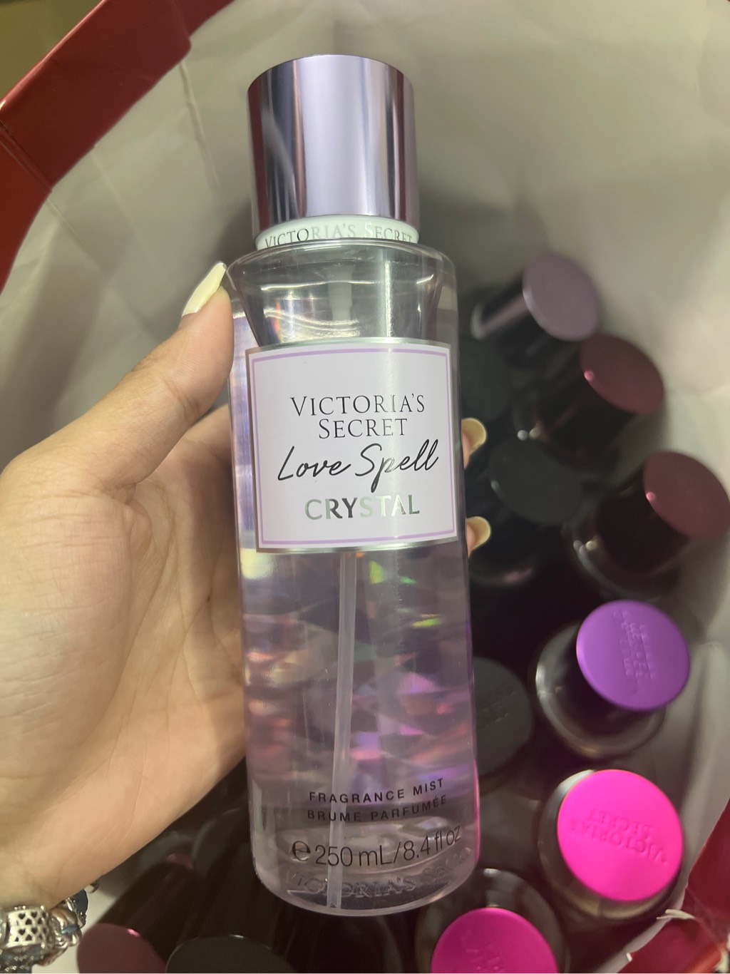 Xịt thơm Body Mist Victoria 250ml