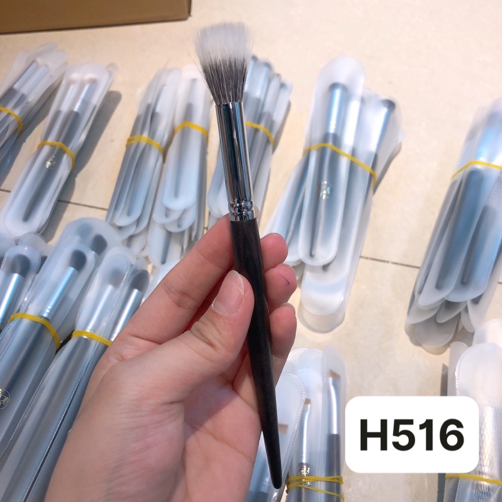 Cọ Makeup Chuyên Nghiệp TRUNG