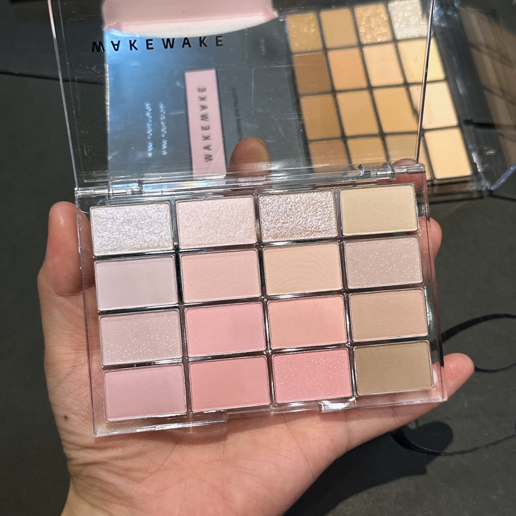 Bảng mắt Wake Make Soft Blurring