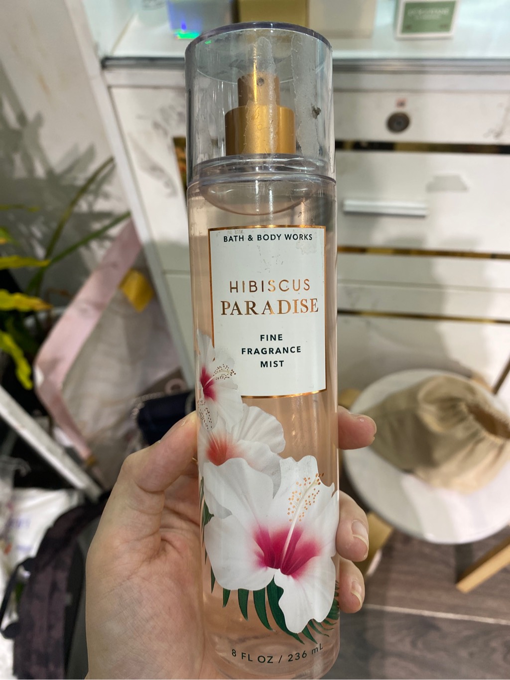 Xịt thơm Bath & Body Works 236ml