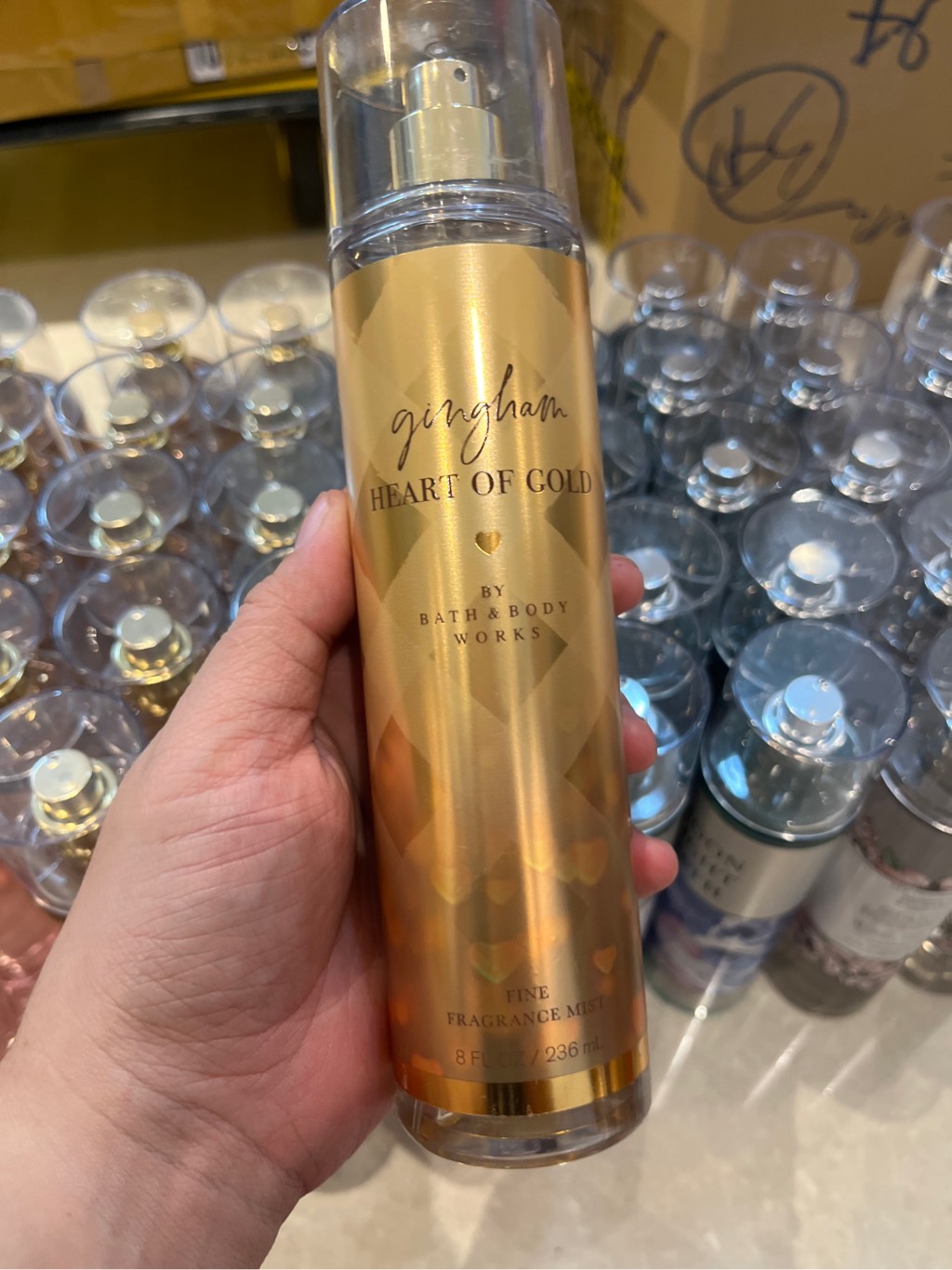 Xịt thơm Bath & Body Works 236ml