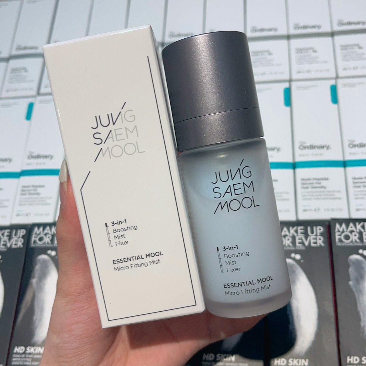 Xịt Khoáng Jung Saem Mool Essential Mool