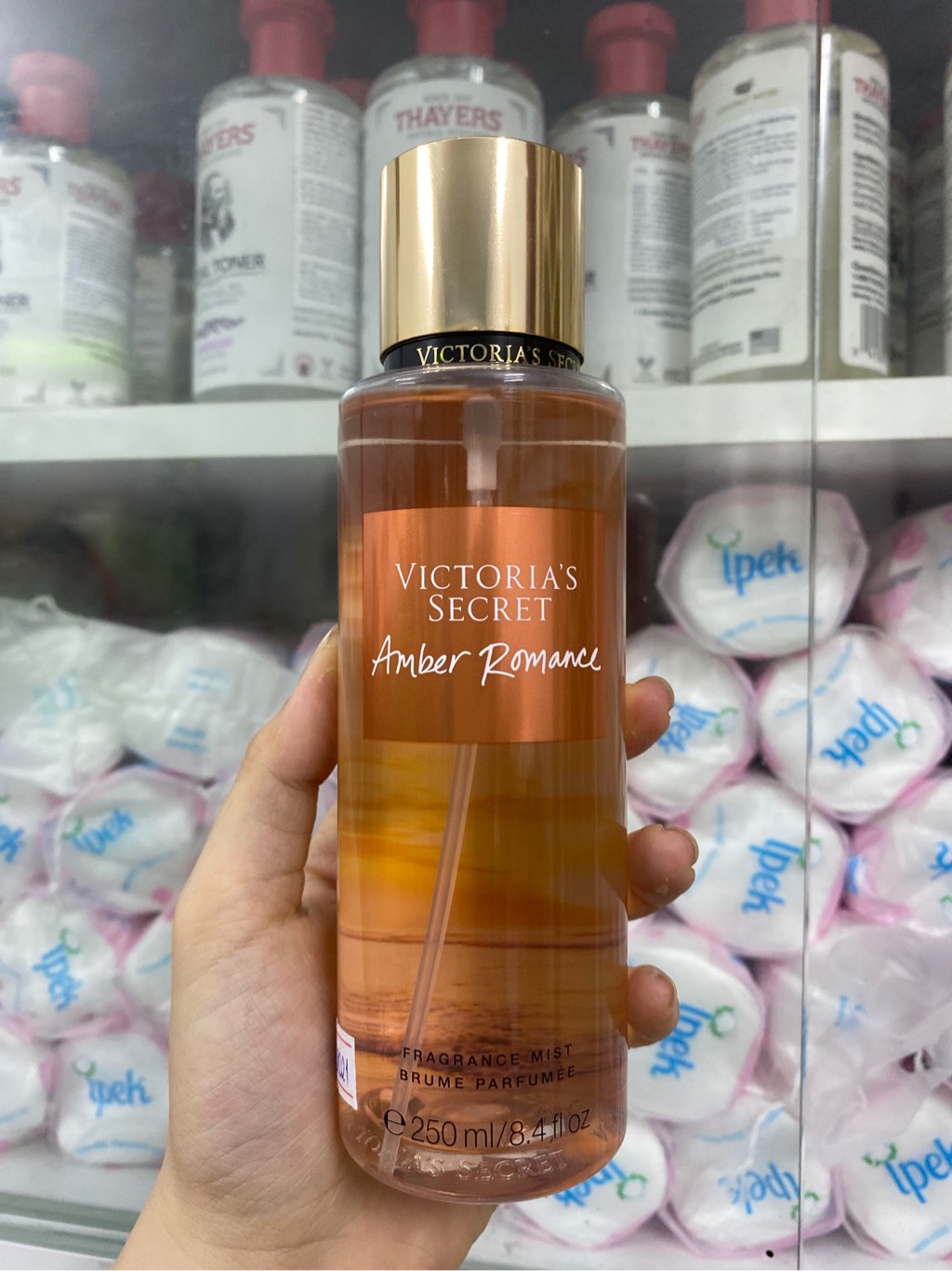 Xịt thơm Body Mist Victoria 250ml