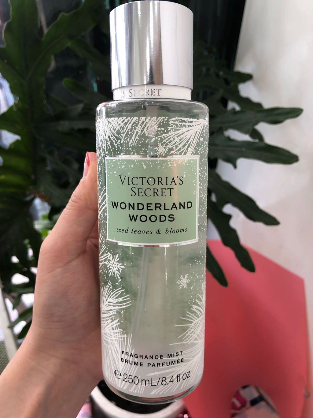 Xịt thơm Body Mist Victoria 250ml
