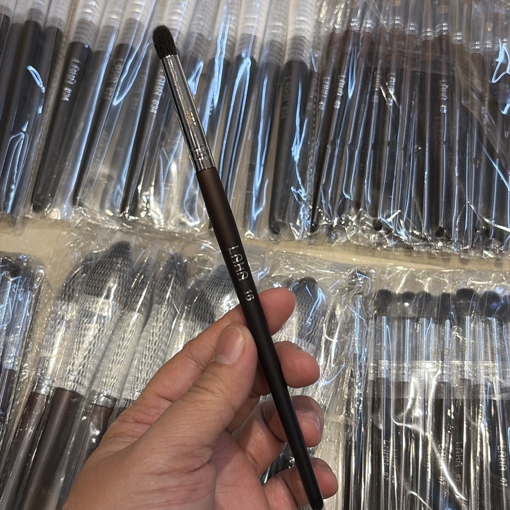 Cọ lẻ Laka