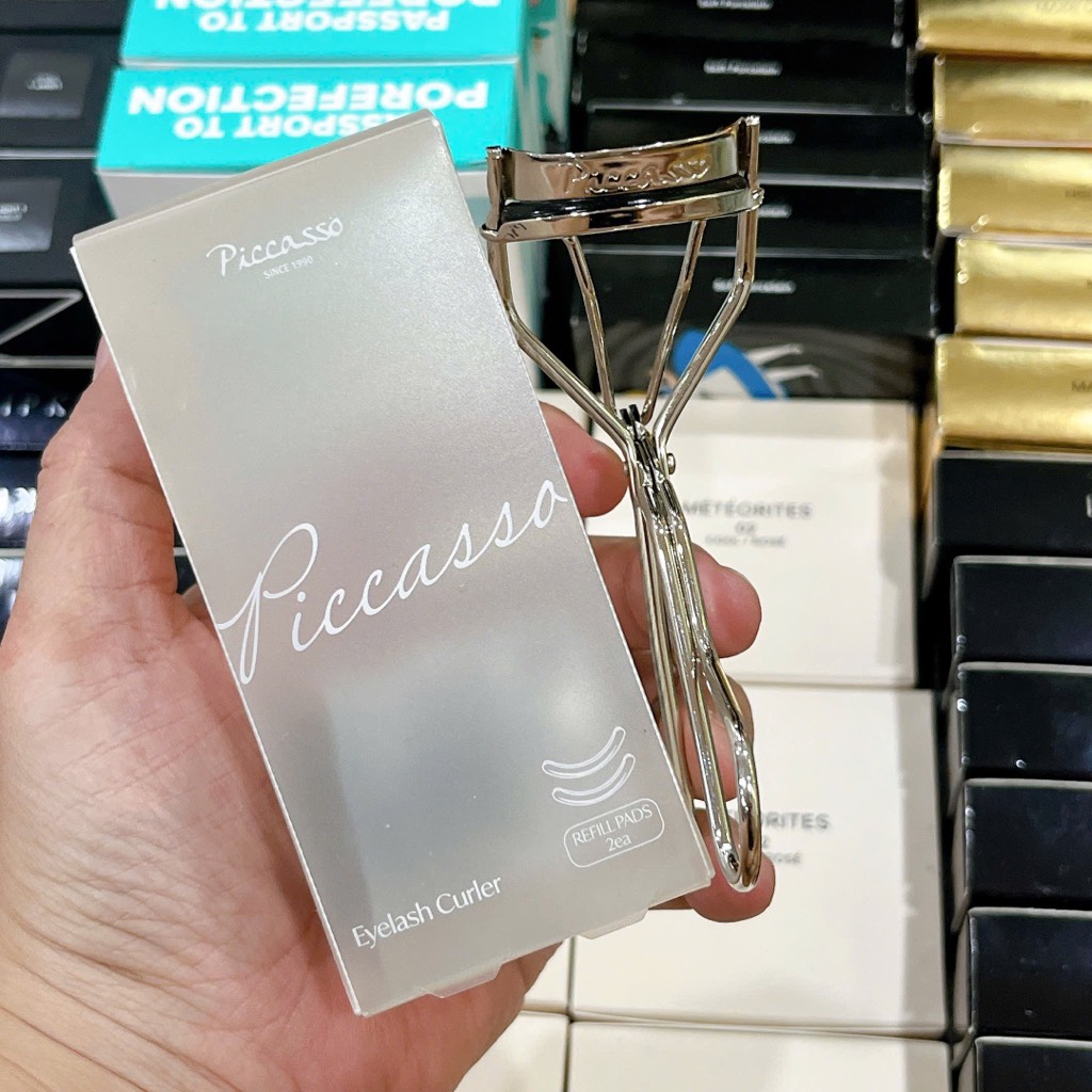 Bấm mi Picasso