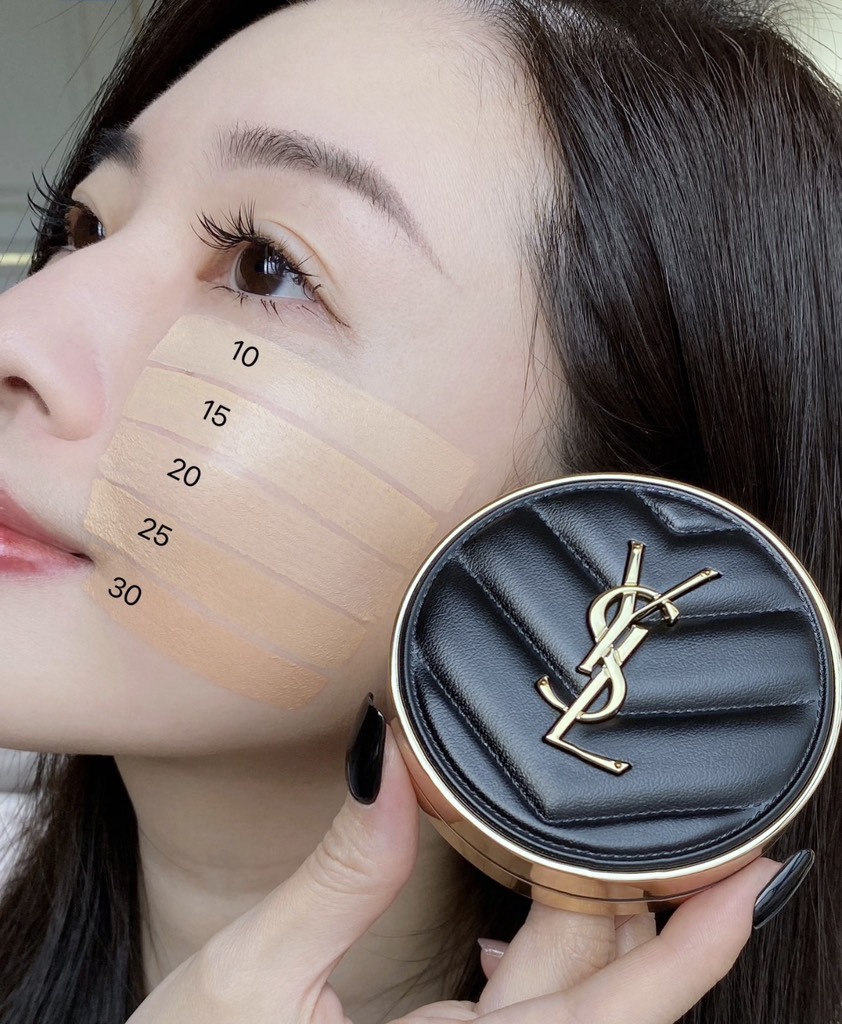 Cushion YSL Couture Vỏ Da Đen SPF23