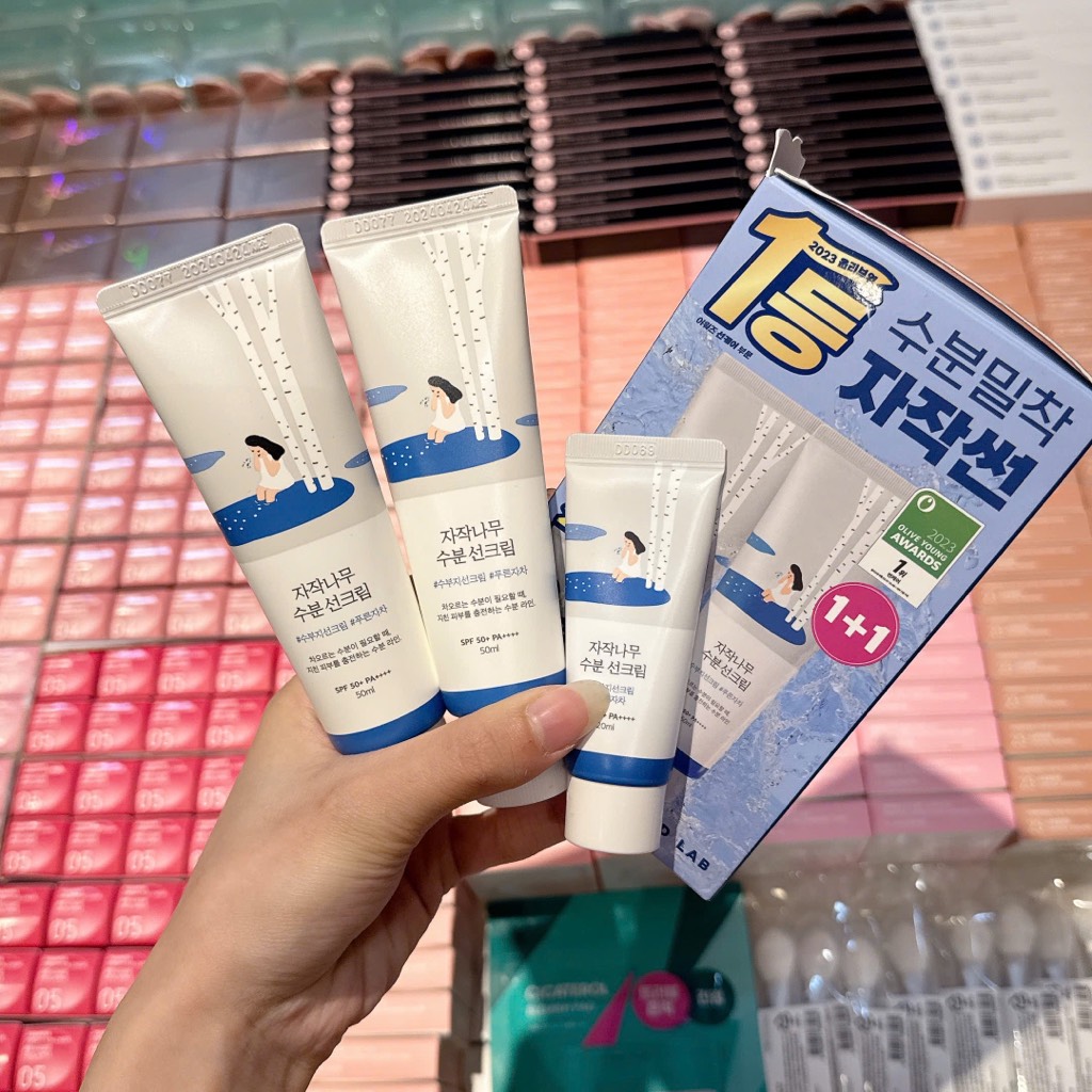 Kem Chống Nắng Round Lab Birch Juice Moisturizing SPF50 50ml