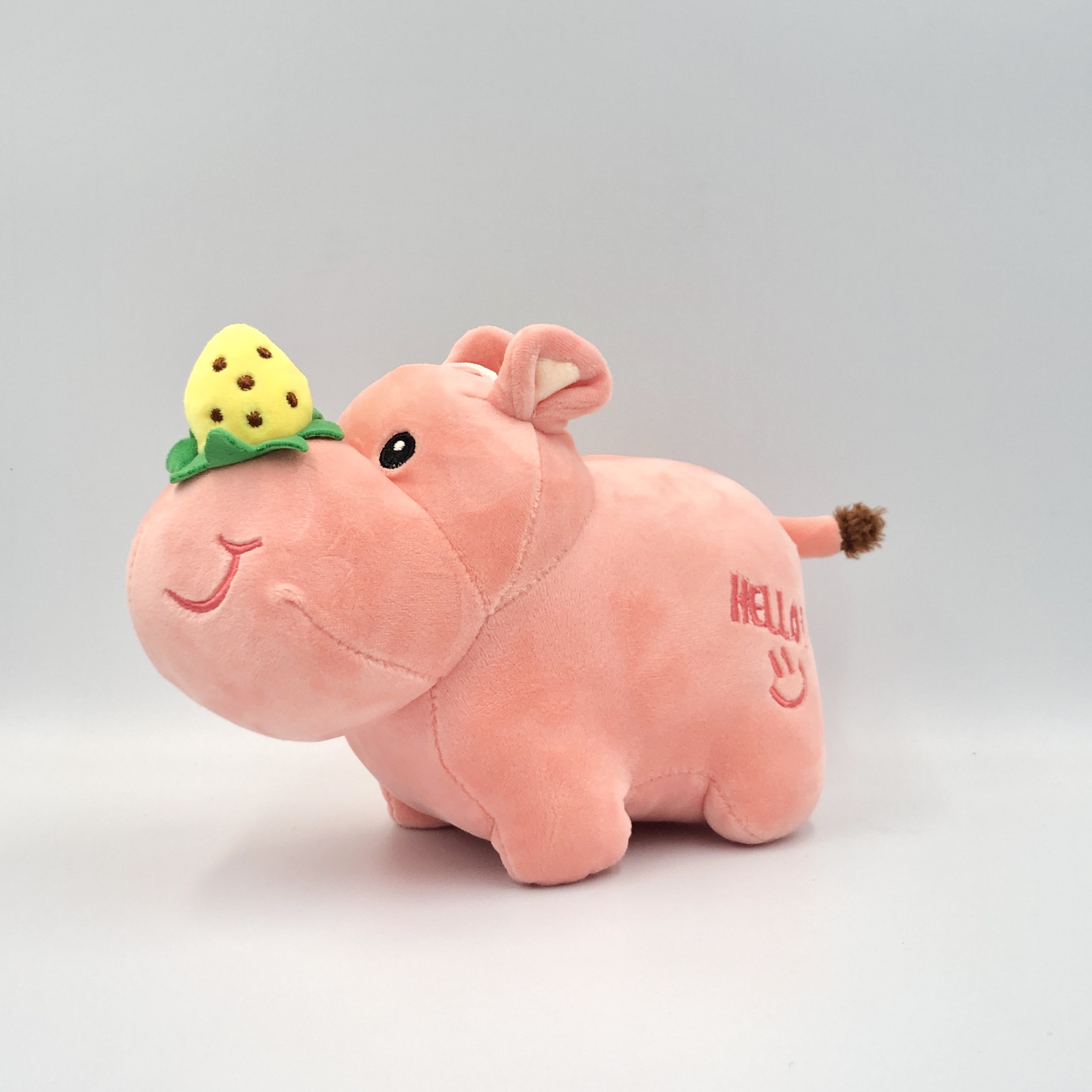 Thú Nhồi Bông Tê Giác Sừng Trái Dâu (22cm)