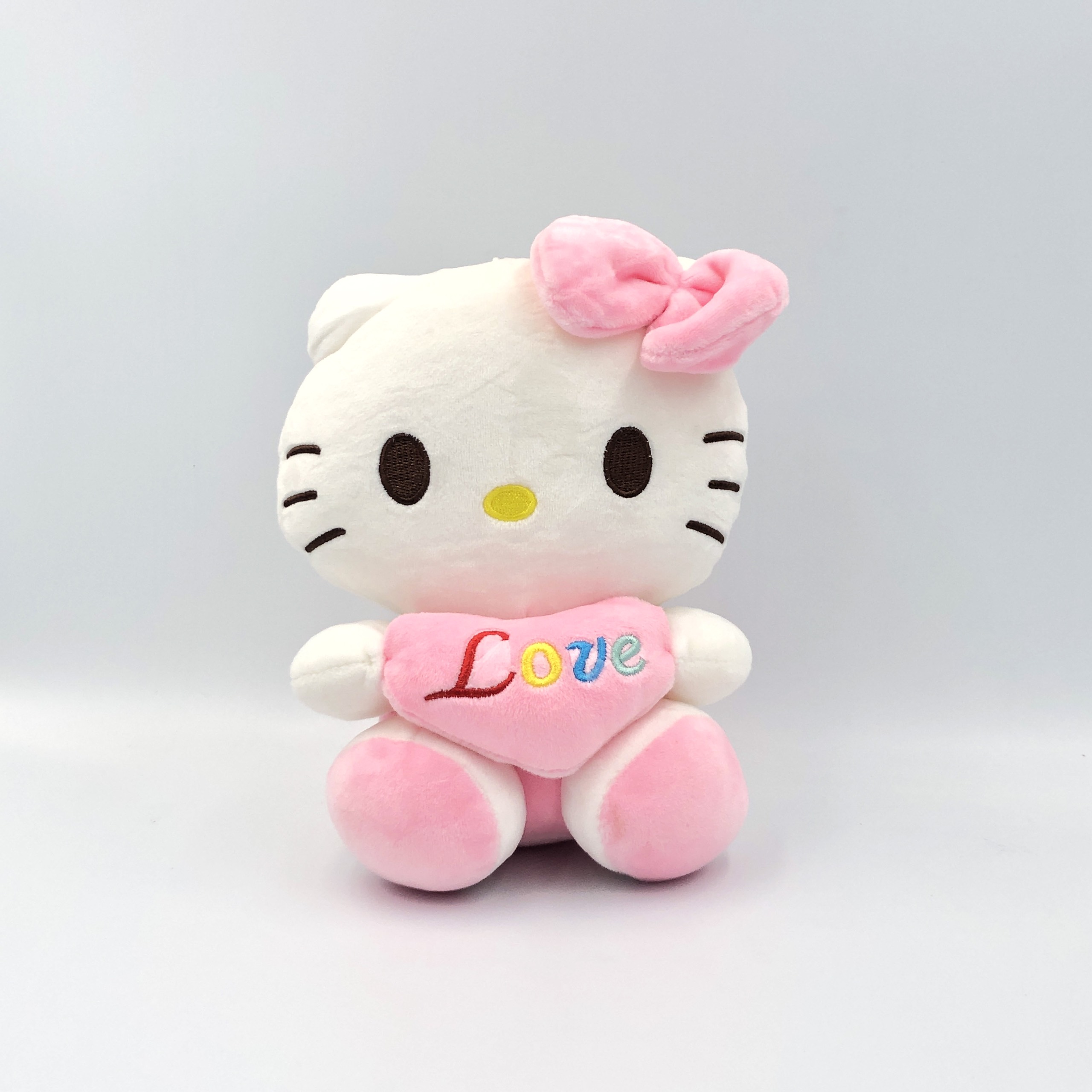 Thú Nhồi Bông Hello Kitty Love (22cm)