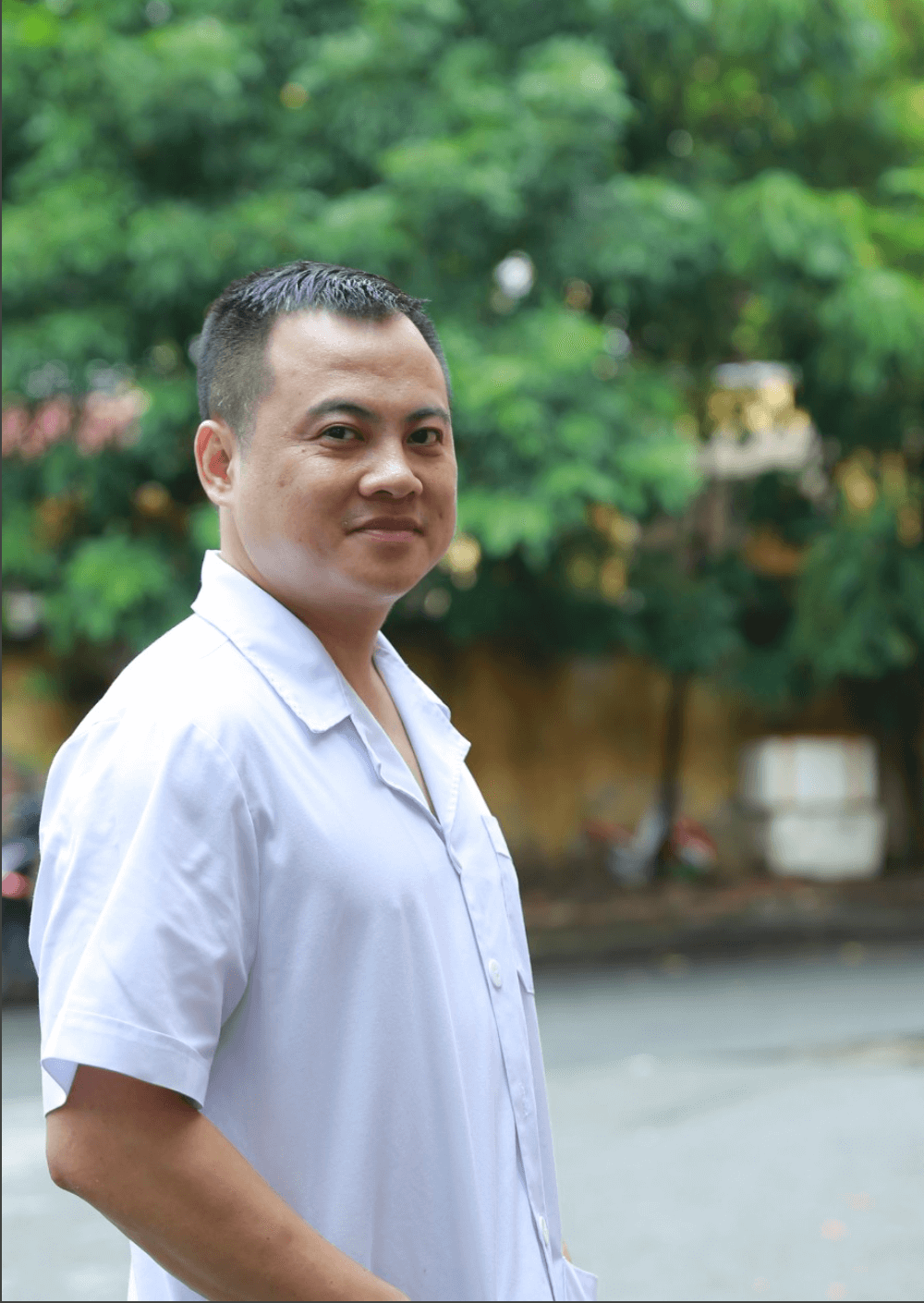 Về <span>chúng tôi +</span>