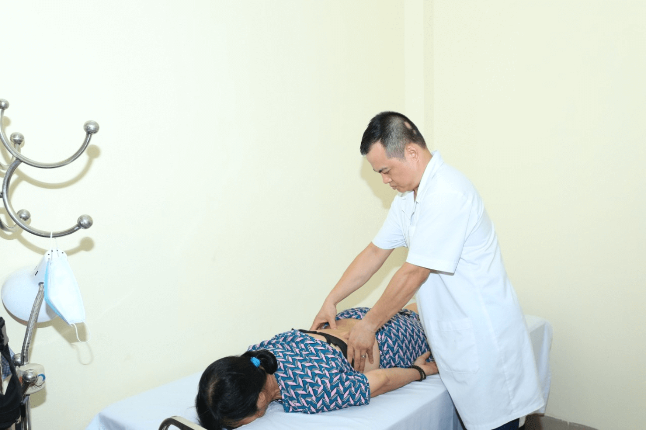 Đông Nam Y Dược Nguyên Giác