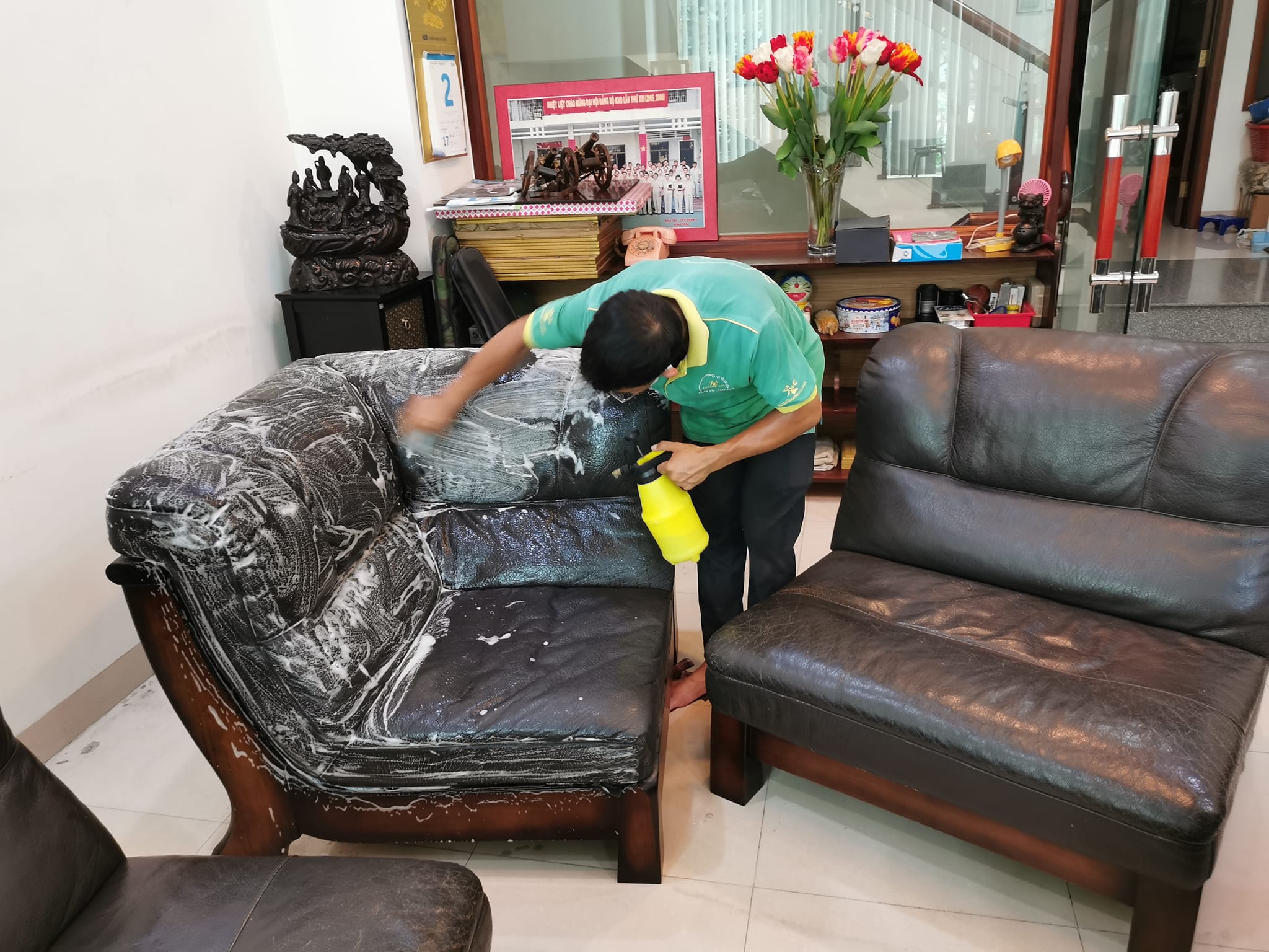 vệ sinh sofa da