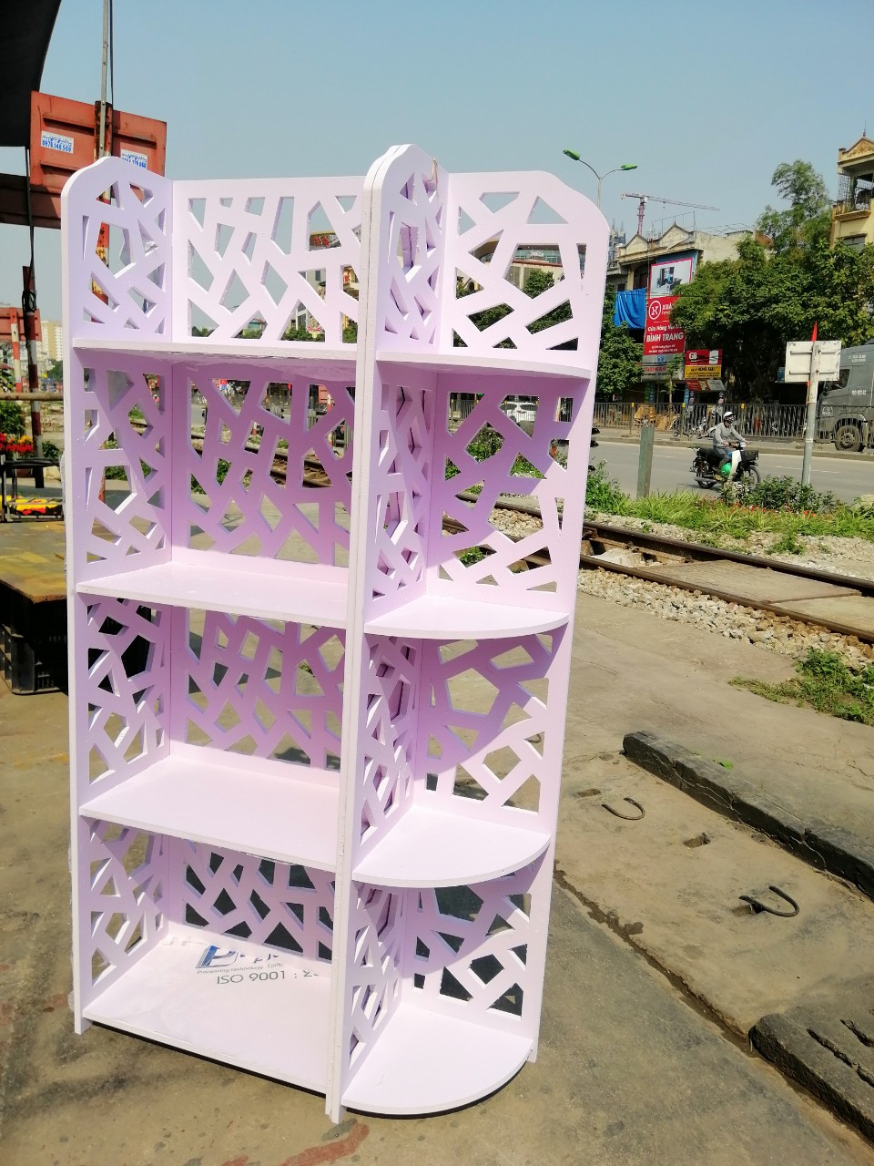 gia-de-giay-ke-goc-nha-tam-dep-nhat-2020