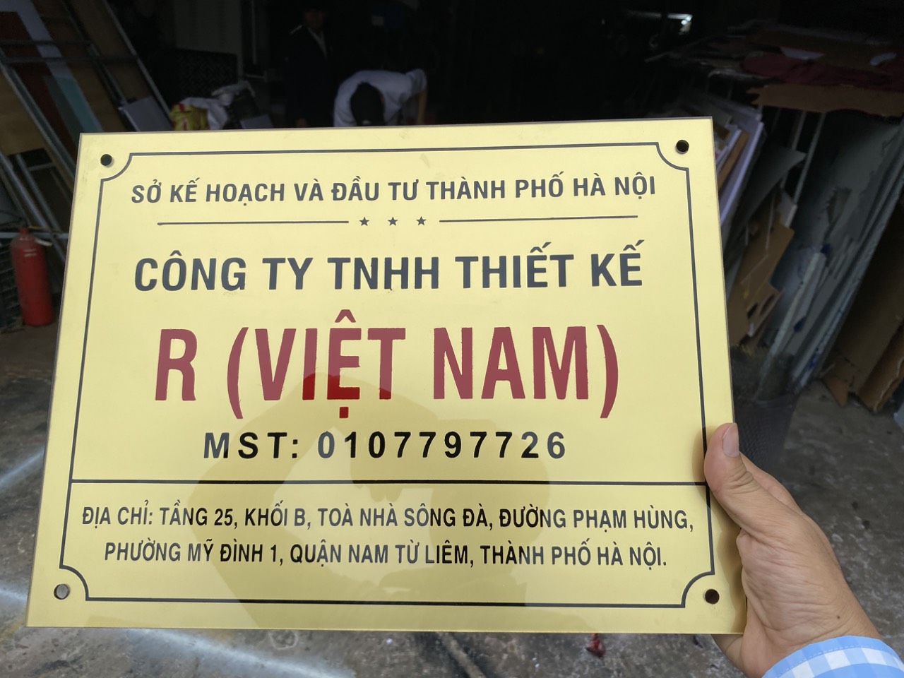 lam-bien-hieu-cong-ty-dep-gia-re-tai-ha-noi