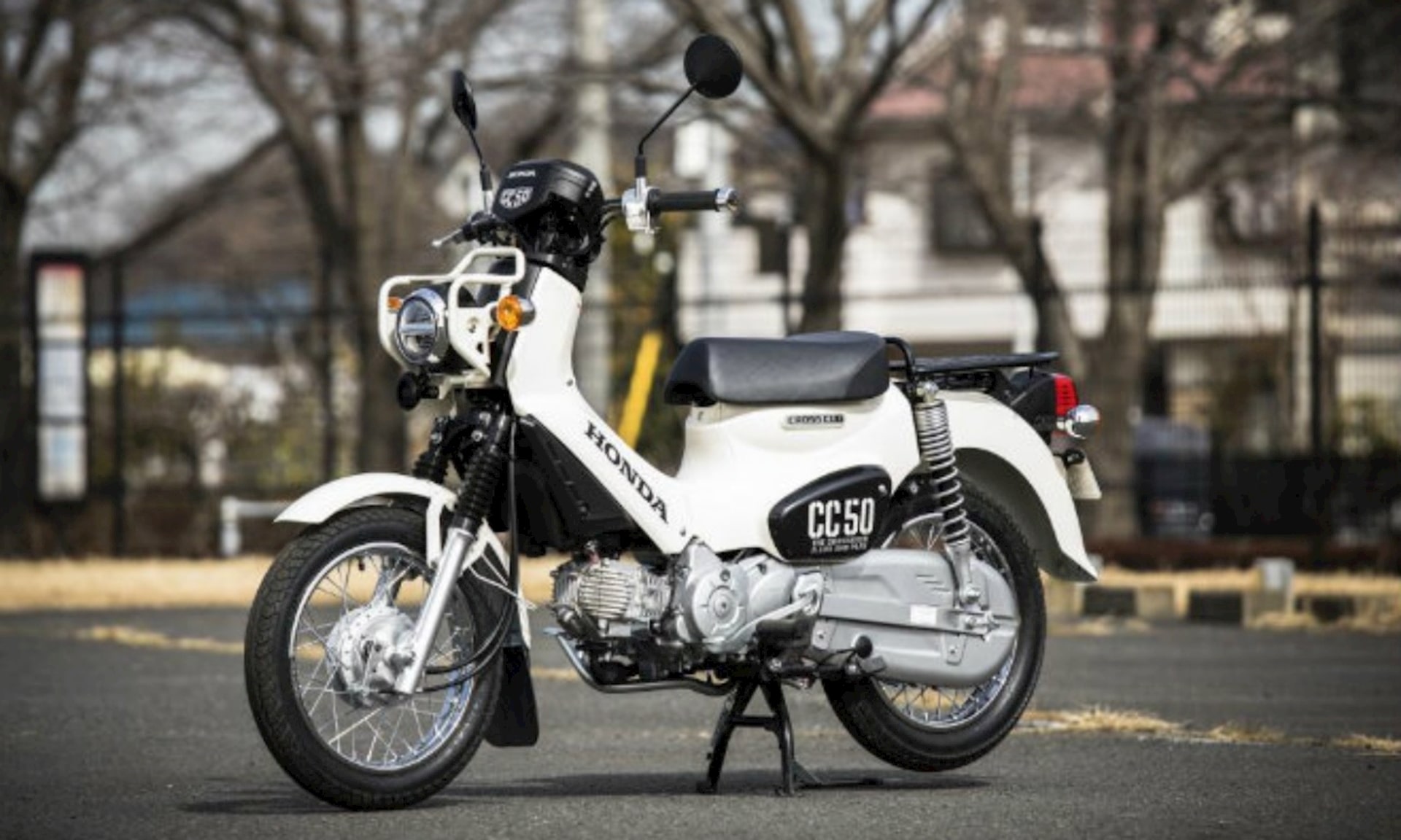 Honda Super Cub 50110 Street có thêm màu mới cá tính hơn